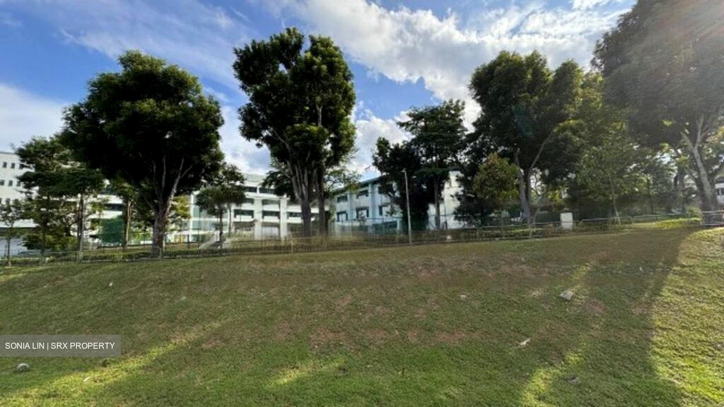 Watten Estate (D11), Semi-Detached #477227041